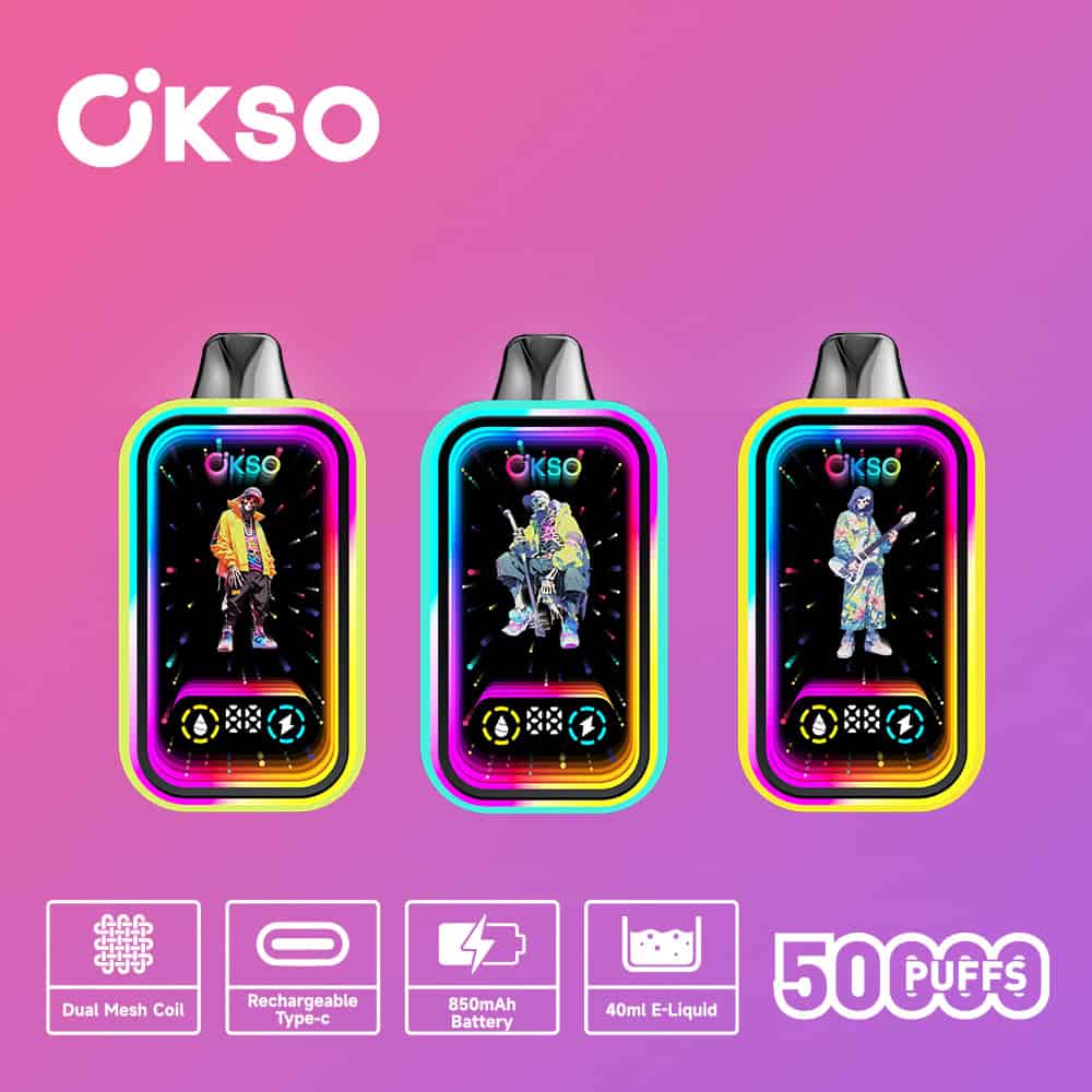 Drie kleurrijke OKSO-vape-apparaten worden rechtop weergegeven tegen een roze achtergrond met kleurverloop. Elk apparaat heeft een levendige karakterillustratie op het scherm en opvallende functies zoals een dubbele mesh-coil, een oplaadbare Type-C-batterij, een 850 mAh-batterij, 40 ml e-liquid en 5000 trekjes. OKSO-Magic-Mirror-50000