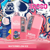 Twee roze wegwerp-vape-apparaten met het label 'Bang Watermelon Ice' met digitale displays, ingesteld tegen een kleurrijke achtergrond in graffiti-stijl met een schedelillustratie, watermeloenplakken en ijsblokjes.