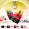 Due dispositivi Bang King Delphtech Vape con aroma di fragola e ghiaccio di drago nero, ambientati in un paesaggio stilizzato rosa e giallo, con icone che evidenziano il doppio aroma, bobina a rete, flusso d'aria regolabile e display digitale.