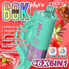 Publicidad del dispositivo de vapeo Fizzy Max III con un dispositivo verde menta y morado con tres opciones de sabor: sandía helada, fresa con Coca-Cola y frutos rojos mixtos. Permite a los usuarios combinar sabores para obtener seis opciones en total, sobre un fondo vibrante con imágenes de fresas, vainilla, cola y texto en negrita que resalta 60 000 bocanadas y "6 sabores en 1 dispositivo".