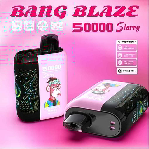 Reklamebillede for Bang Blaze 50000 Starry Vape-enheden med et lyserødt og sort design, digitalt konstellationsdisplay og tegneserieabe-illustrationer, der fremhæver funktioner som Type-C-opladning, 550mAh batteri, dobbelt mesh-spole, tre tilstandsmuligheder og jordbær-mango-smag.