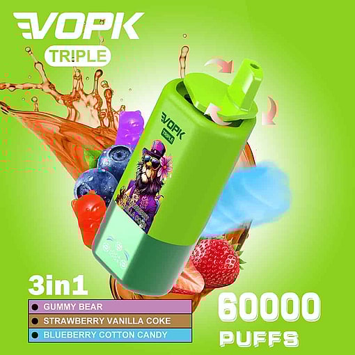 Werbebild für Vopk Triple Vape mit einem grünen Gerät, das einen Löwen mit lila Hut zeigt, der für 60.000 Züge und drei Geschmacksrichtungen wirbt: Gummibärchen, Erdbeer-Vanille-Cola und Blaubeer-Zuckerwatte, umgeben von Illustrationen von Früchten und Süßigkeiten.