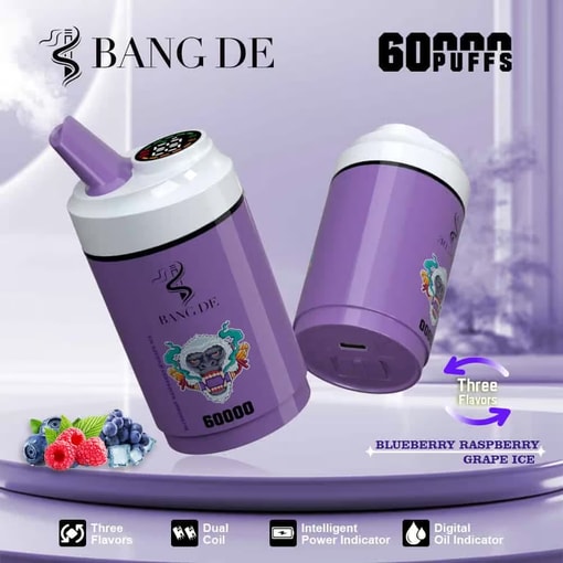 Immagine promozionale del dispositivo di svapo usa e getta Bang De in viola con 60.000 tiri, caratterizzato da tre gusti (mirtillo, lampone, ghiaccio all'uva), un display digitale, una grafica di un gorilla in stile cartone animato e icone delle funzionalità nella parte inferiore.