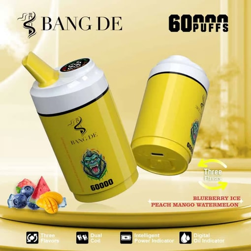 Due dispositivi di svapo monouso Bang De gialli con grafica Gorilla, circondati dalle icone di tre gusti (ghiaccio al mirtillo, pesca e mango, anguria), doppia bobina, indicatore di potenza e indicatore dell'olio, con immagini di frutta e un'etichetta da 60.000 tiri.