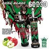 Bang Blaze wegwerp-vape-apparaat met dubbele appelsmaak, met een opvallend, kleurrijk ontwerp van een gehoornde demon en groene vlammen, productspecificaties en afbeeldingen van rode en groene appels.