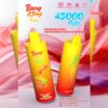 Advertentie voor Bang King Triple Disposable Vape met 45.000 trekjes, met twee gele en rode gradiëntapparaten en tekstdetails zoals 3-in-1 smaakschakelaar, 650 mAh batterij en 15 ml e-vloeistofcapaciteit per smaak.