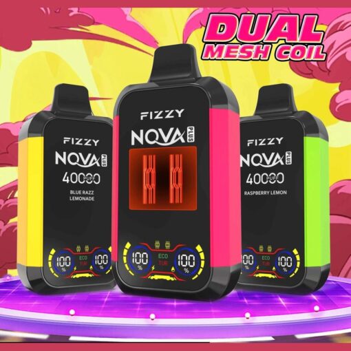 Drie kleurrijke Fizzy NOVA Plus vape-apparaten met digitale displays, met de smaken Blue Razz Lemonade en Raspberry Lemon, op een levendige geel-roze achtergrond en met de tekst 'DUAL MESH COIL.'