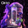 Wegwerp shisha vape -apparaat met het label 'Okso' voor een levendige, paarse, geïllustreerde achtergrond met vlammen, druivengrafische afbeeldingen en mystieke symbolen, met de smaak 'druivenijs' en 'Shisha hookah mega' tekst onderaan.