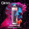 Kleurrijk elektronisch shisha-apparaat met 'Okso' branding, omgeven door levendige kiwi en grafische afbeeldingen met aardbei-thema, gelabelde 'Strawberry Kiwi Shisha Hookah Mega' tegen een zwarte achtergrond met neonaccenten en decoratieve symbolen.