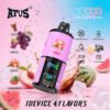 Advertentie voor AFUS VAPE-apparaat met perzik-ijssmaak op de voorgrond, waarbij vier smaken worden benadrukt (cola-ijs, druivenijs, perzikijs, watermeloenijs), met belangrijke kenmerken zoals 6000 trekjes, 650 mAh batterij, 36 ml e-liquid, mesh-spoel en screenweergave, ingesteld tegen een kleurrijke achtergrond met fruit en ijs.