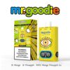 Mr. Goodie vape -apparaat in geel met een oogontwerp, weergegeven naast de doos die verstelbare smaken benadrukt (mango, ananas en mango ananas -ijs) en bevat een nicotine -waarschuwingslabel.
