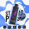 Promotionele afbeelding voor Stagbar Pulse Blueberry Ice Vape-apparaat, met het apparaat met LED-display, bosbessenafbeeldingen en pictogrammen voor functies, waaronder 3500 trekjes, mesh-spoel, capaciteit van 30 ml, Type-C opladen en verstelbare luchtstroom.