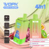 Vopk Four Flavours 4-in-1 vape-apparaat met groene gradiëntlichaam, met cartoonafbeeldingen, digitaal display, 650 mAh batterij, Type-C opladen en smaakopties: Kiwi Passion Fruit Guave, Strawberry Cherry, Grape Ice en Strawberry Candy;